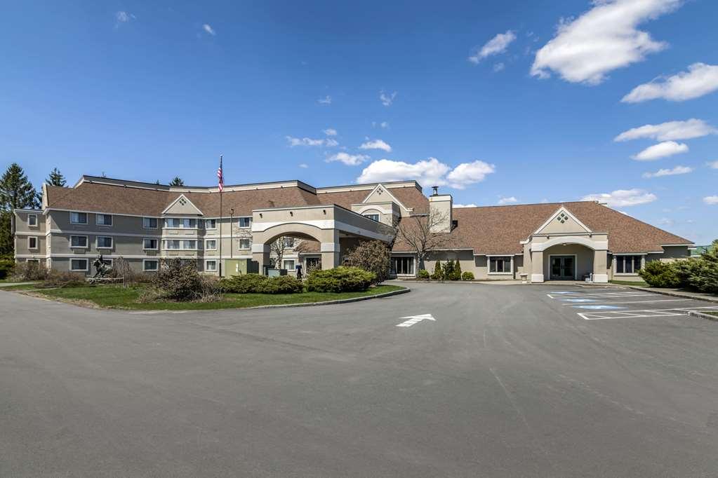 Black Bear Inn Orono Exterior foto
